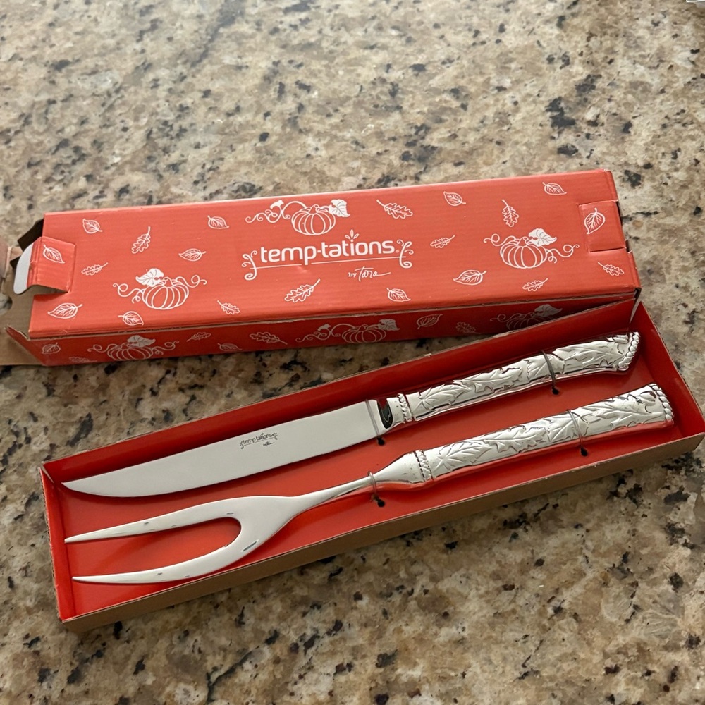 Temptations by Tara QVC Autumn Leaf Pattern Stainless Steel Carving Set